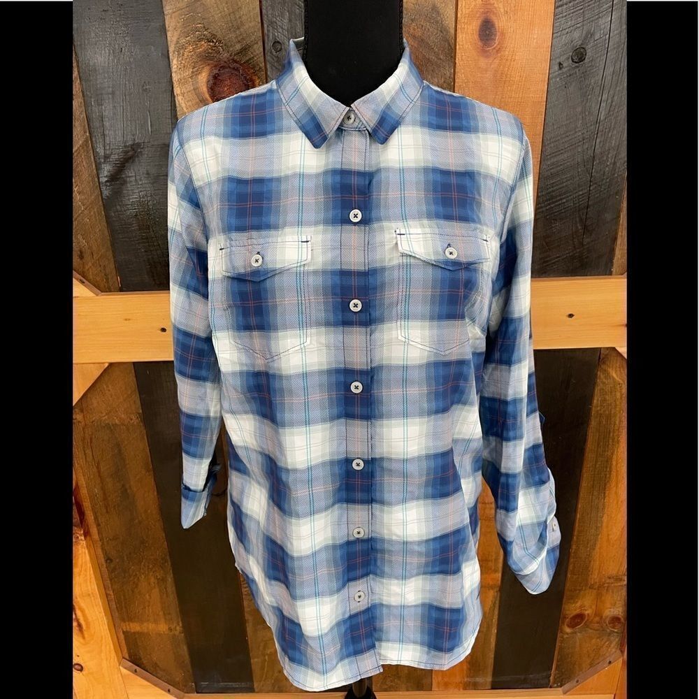 Eddie Bauer polyester/nylon blend button down plaid shirt with tab sleeves sz M